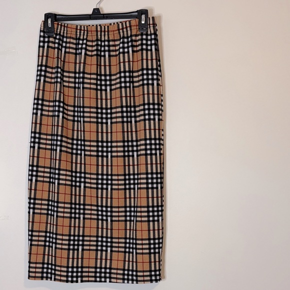 Nuggles Dresses & Skirts - Nuggles Burberry Print Plaid Tan and Black Women's Pencil Skirt
